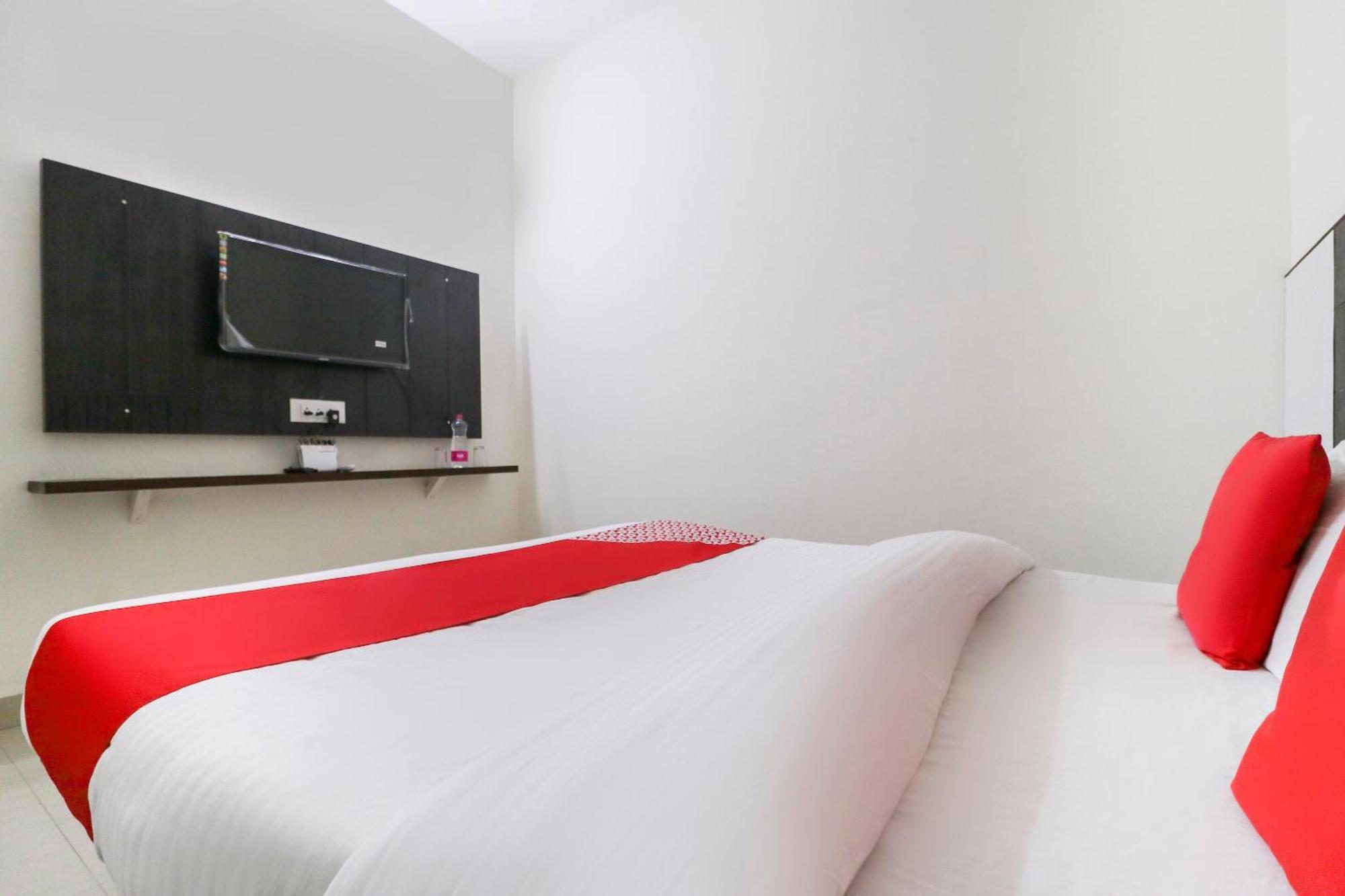 Hotel O Red Ark Landran Exterior photo